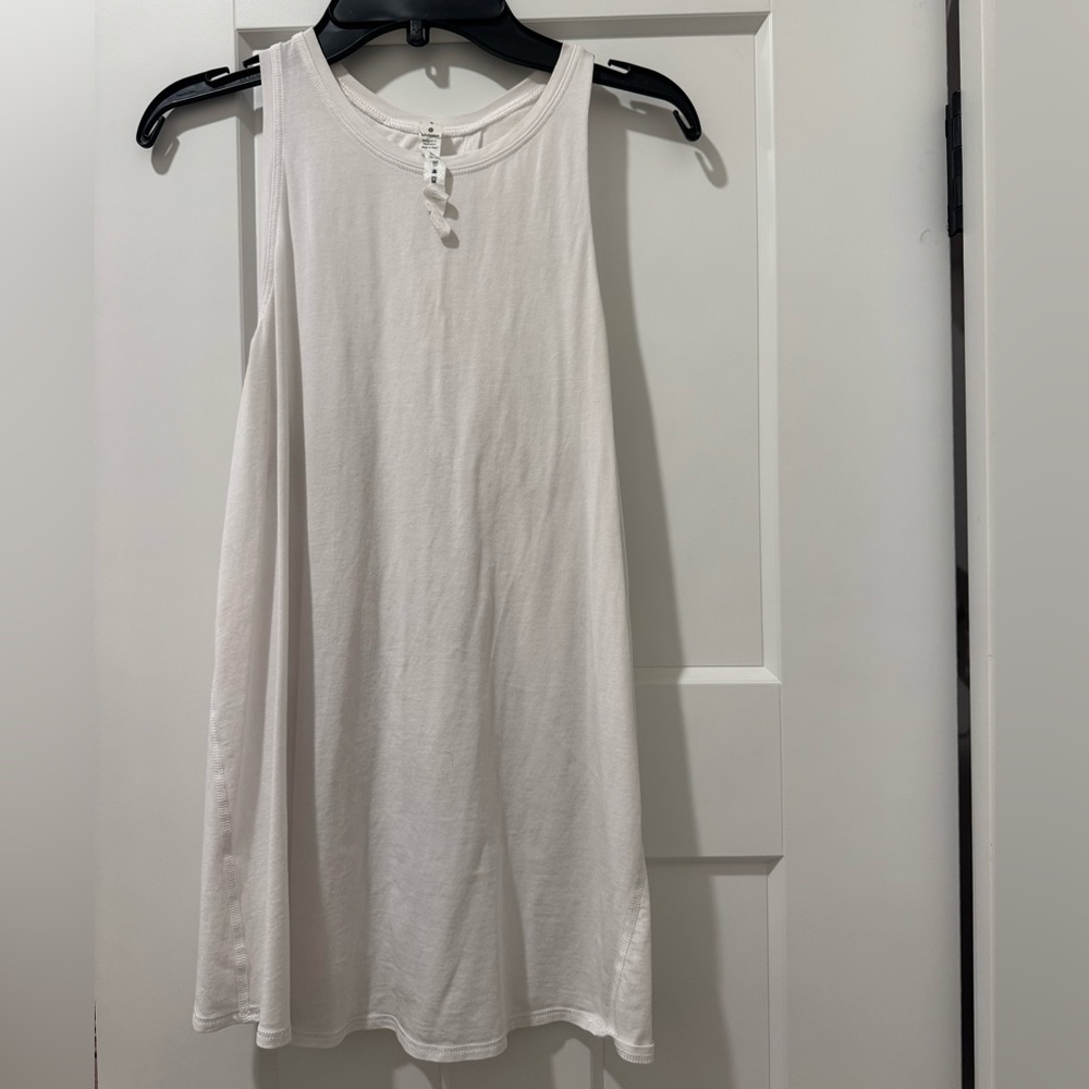 Lululemon Athletica Size 6 Open Back Tank, White